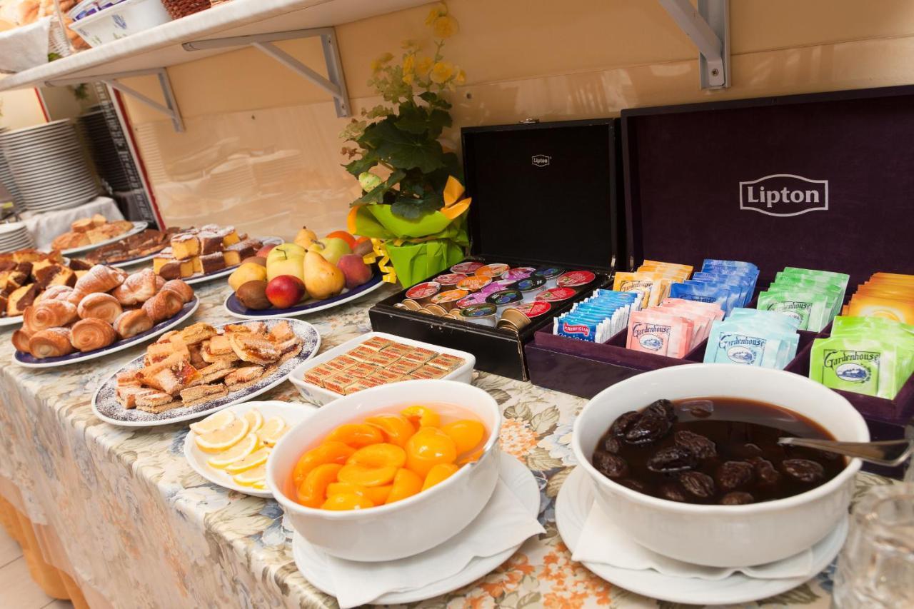 Luca Hotel